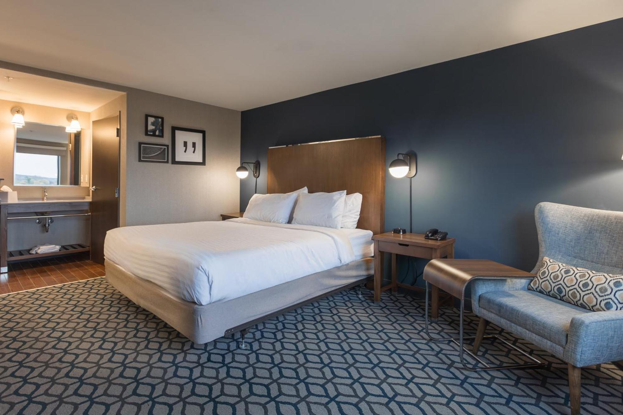 Crowne Plaza Niagara Falls Ny - Riverside By Ihg Exterior photo